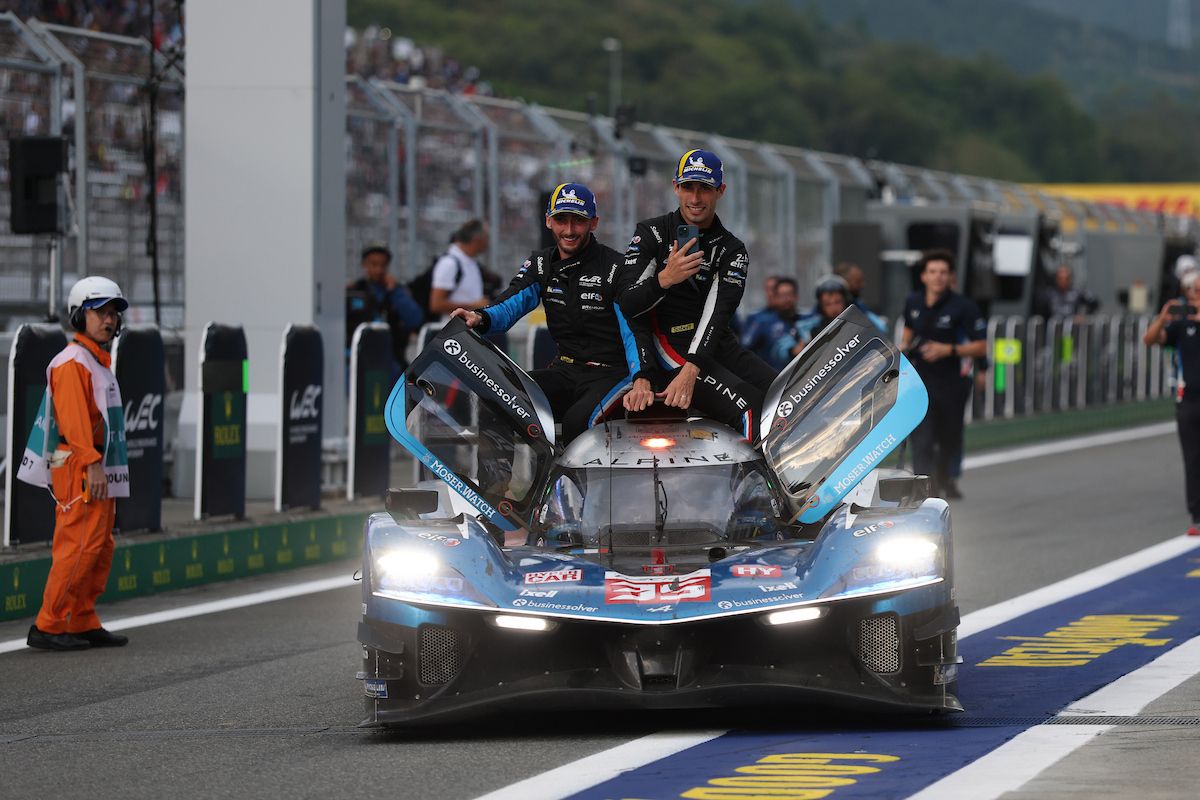 découvrez comment alpine s'engage pleinement en wec en utilisant un équipement spécialement adapté pour optimiser ses performances en endurance.
