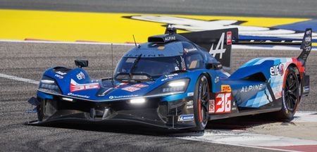 alpine s'engage pleinement en wec avec un équipement spécialement conçu pour optimiser la performance et la fiabilité en compétition.