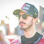 bagnaia reste confiant malgré des nouveautés techniques défaillantes, prêt à relever les défis de la compétition avec détermination.