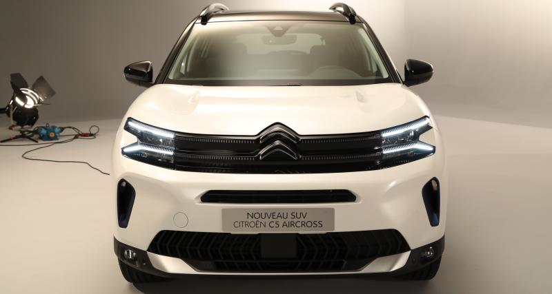 découvrez la citroën c5 aircross et sa montée en gamme, alliant design raffiné, confort optimal et technologies innovantes pour une expérience de conduite supérieure.