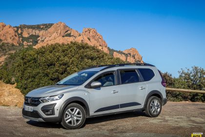 découvrez la dacia jogger gpl 5 places, une option économique et écologique qui allie confort et praticité pour toute la famille. est-ce le choix idéal pour vous ?