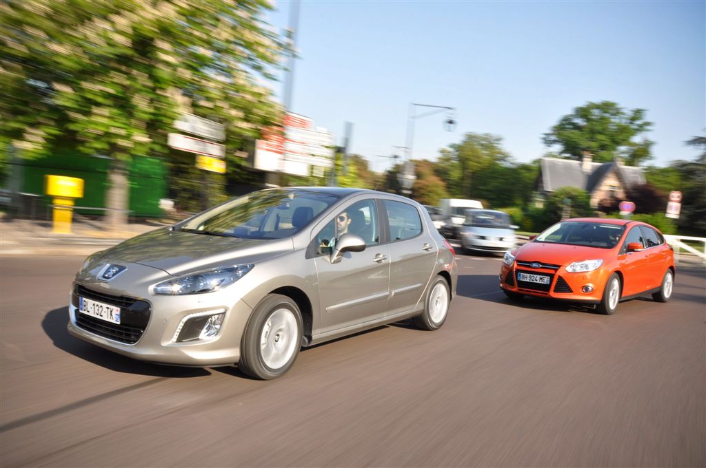découvrez le défi compact entre citroën et peugeot 308 : performances, design et technologies comparés pour choisir votre prochaine voiture.