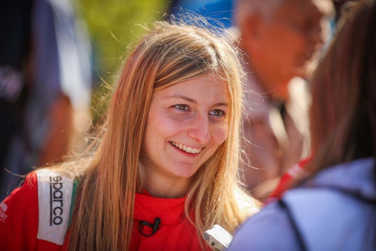 doriane pin fait son grand retour en endurance en 2026, prête à relever de nouveaux défis et à impressionner sur les circuits.