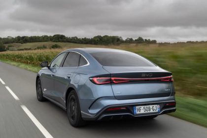 découvrez notre essai complet du byd seal 6 hybride rechargeable, alliant performance, technologie avancée et efficacité énergétique pour une conduite écologique et dynamique.