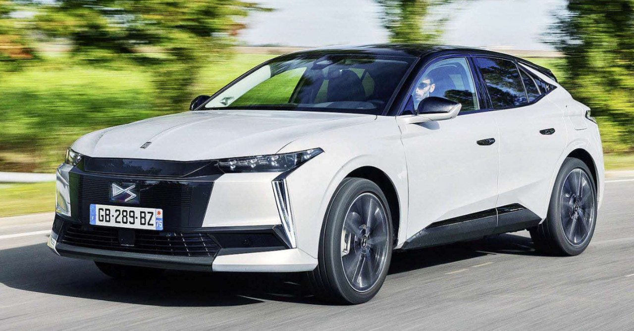 découvrez notre essai exclusif de la nouvelle ds 4 électrique 2025, alliant design innovant et performances écologiques pour une expérience de conduite unique.