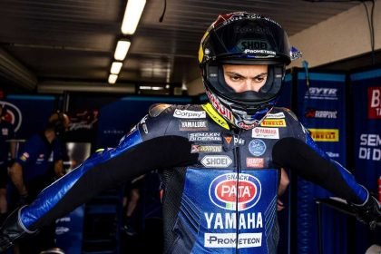 découvrez pourquoi il est important de réévaluer l'adaptation de razgatlioglu au motogp et les enjeux liés à sa transition dans cette nouvelle discipline.