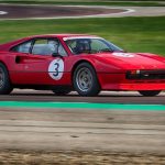 découvrez l'histoire légendaire de la ferrari 308, une icône automobile célébrant 50 ans d'élégance, de performance et de design intemporel.