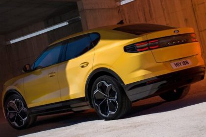 découvrez comment ford explorait déjà les véhicules électriques à prolongateur d'autonomie il y a 30 ans, une innovation précurseur dans l'industrie automobile.