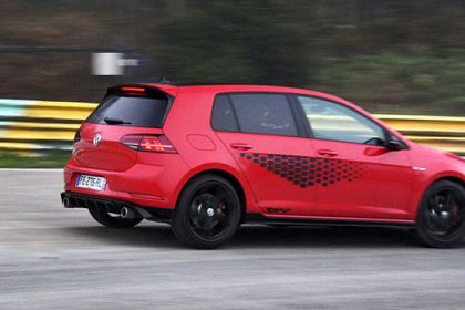 découvrez la golf gti spectaculaire : performance, design sportif et sensations fortes garanties pour les passionnés de conduite.