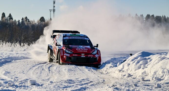 découvrez la performance impressionnante de katsuta qui domine le rallye de suède, offrant une compétition palpitante et pleine de suspense.