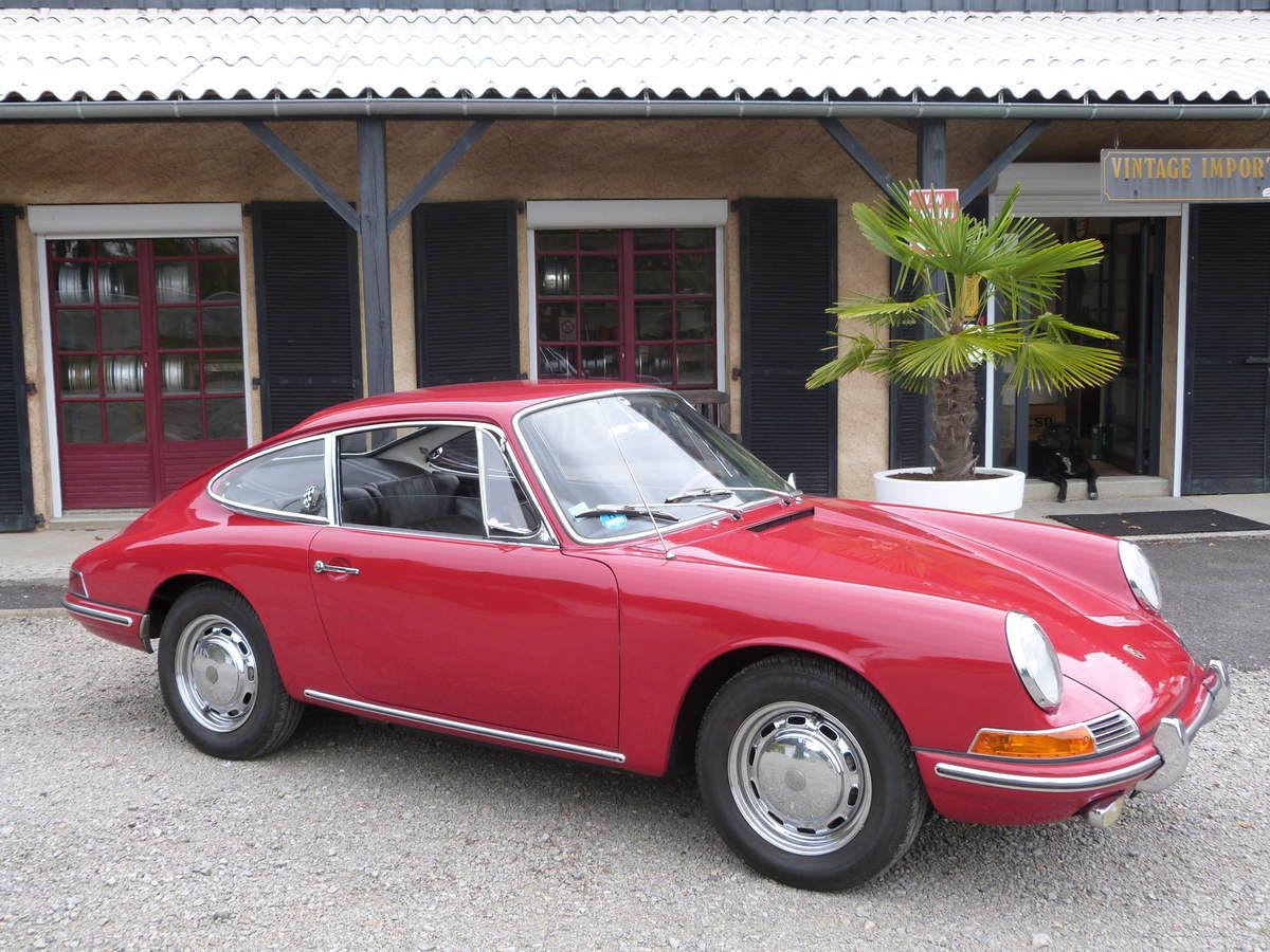 découvrez l'histoire et les caractéristiques emblématiques de la porsche 912, un classique intemporel produit entre 1965 et 1969.