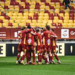 suivez le match exceptionnel entre les légendes de la f1 et le mans fc, un événement sportif unique mêlant vitesse et passion sur le terrain.