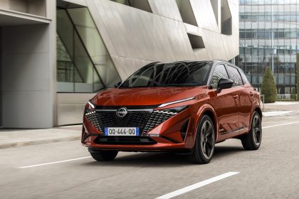 découvrez la nissan qashqai e-power 2026, équipée d'un moteur de 205 chevaux de série, alliant puissance et efficacité pour une conduite optimale.