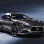 découvrez la nouvelle limousine hybride italienne alliant élégance, performance et respect de l'environnement pour une expérience de conduite unique.