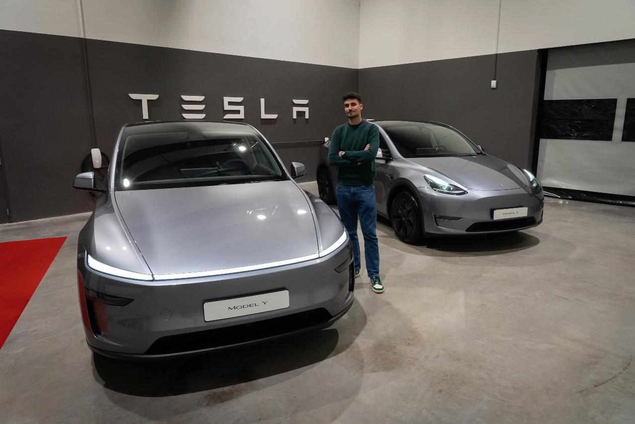 découvrez la tesla model y restylée : design modernisé, performances améliorées et technologies de pointe pour une expérience de conduite électrique inégalée.