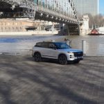 découvrez la comparaison entre la jaecoo 7 hybride rechargeable et la peugeot 3008 : performances, autonomie, design et innovations pour choisir le suv hybride idéal.