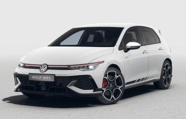 volkswagen relance la légendaire golf gti roadster v6 biturbo, alliant performance spectaculaire et design iconique pour une expérience de conduite unique.