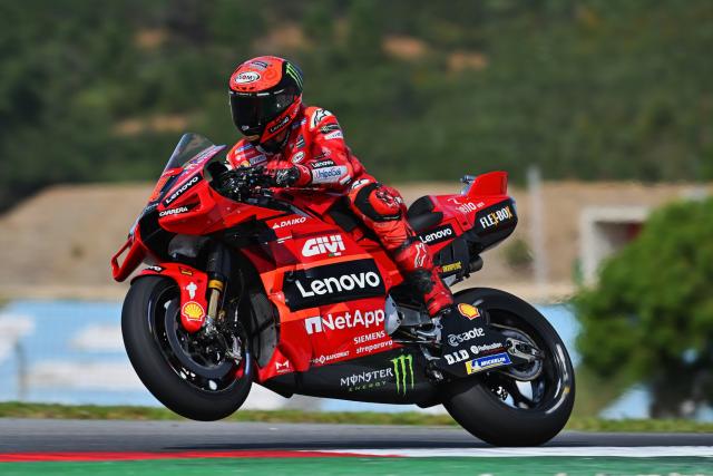 découvrez comment bagnaia rend les ducati plus compétitives sur les circuits, avec des performances et une technologie de pointe.