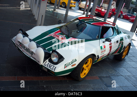 découvrez l'hommage à sandro munari, légende de lancia, suite à sa disparition. retour sur la carrière d'un pilote emblématique du rallye.