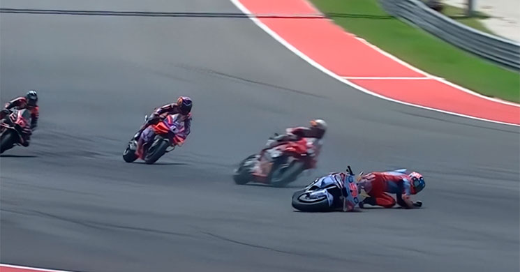 découvrez les risques encourus par ducati après le grand prix de thaïlande et analysez les conséquences potentielles pour l'équipe en championnat.