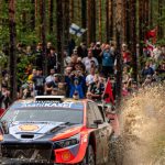 hyundai annonce la suspension de son projet wrc 2027, marquant un tournant dans sa participation au championnat du monde des rallyes.