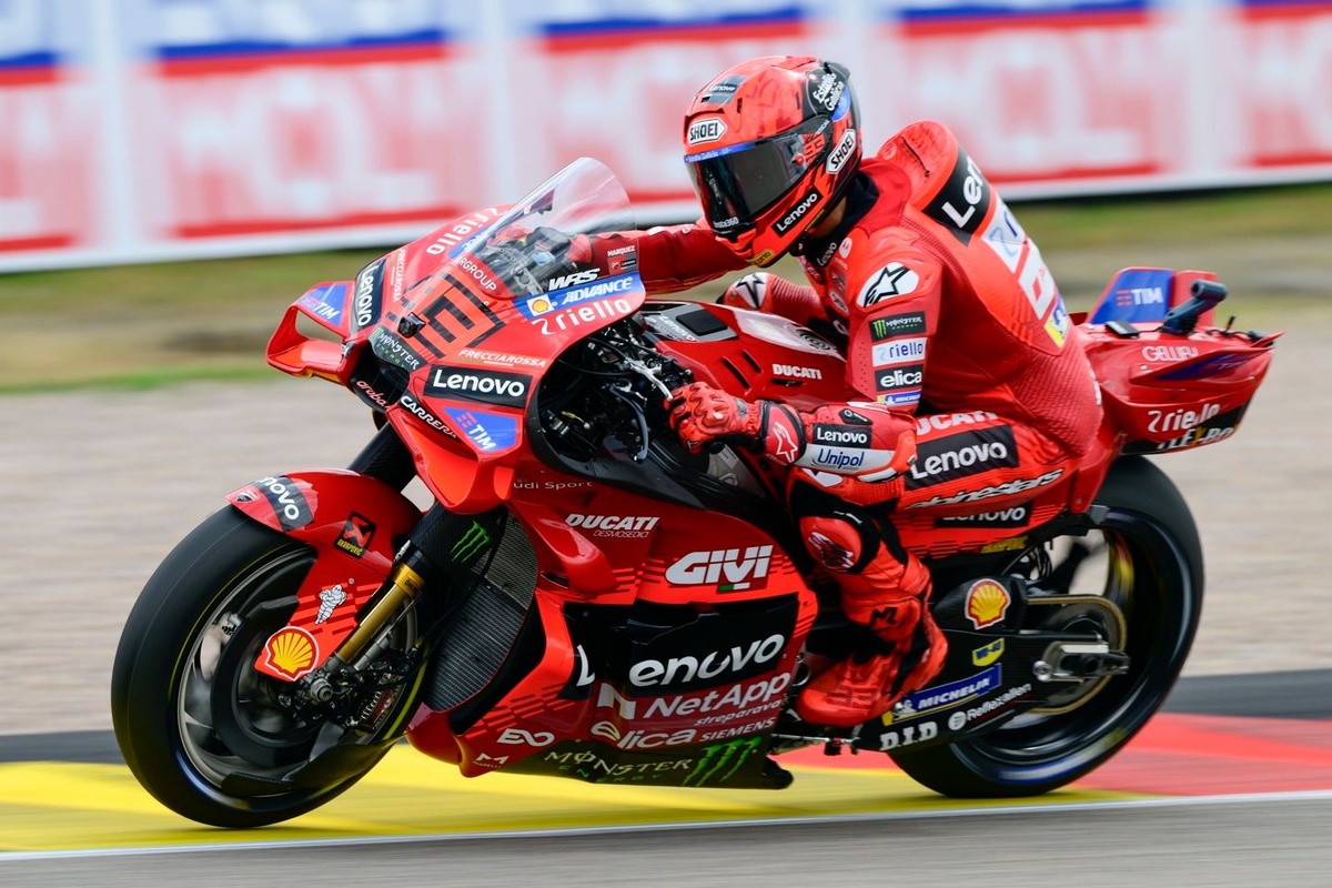 Marc Márquez progresse à son propre tempo, encore éloigné de ses sensations de 2025 suivez les progrès lents mais constants de marc márquez dans sa quête de retour au sommet du motogp.