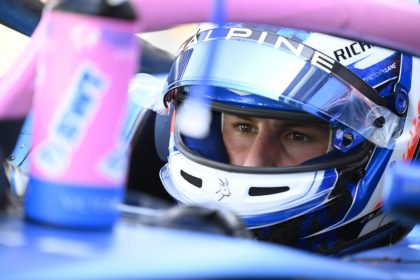 découvrez victor martins, pilote passionné, qui explore des horizons au-delà de la f1, alliant innovation et performance dans chaque défi.