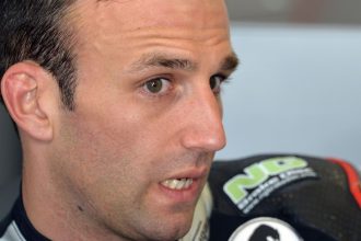 zarco rencontre des difficultés sur piste sèche lors de sa course, analysant ses performances et les défis rencontrés.