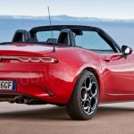 découvrez l'alfa romeo spider, icône automobile célébrant 60 ans de la légendaire duetto, symbole d'élégance et de performance italienne.