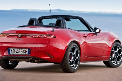 découvrez l'alfa romeo spider, icône automobile célébrant 60 ans de la légendaire duetto, symbole d'élégance et de performance italienne.