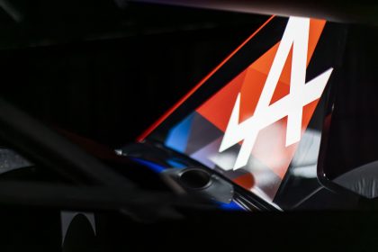 découvrez les deux nouveaux cabriolets électriques prévus par alpine, alliant performance, design élégant et respect de l'environnement pour une expérience de conduite unique.