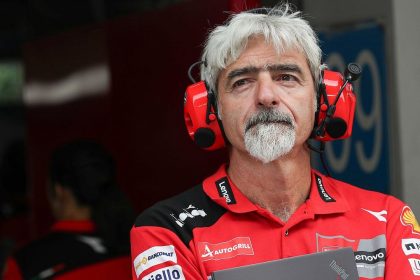 dall'igna lance un appel vibrant pour un réveil immédiat chez ducati, soulignant l'importance de se ressaisir et de retrouver la compétitivité en compétition.