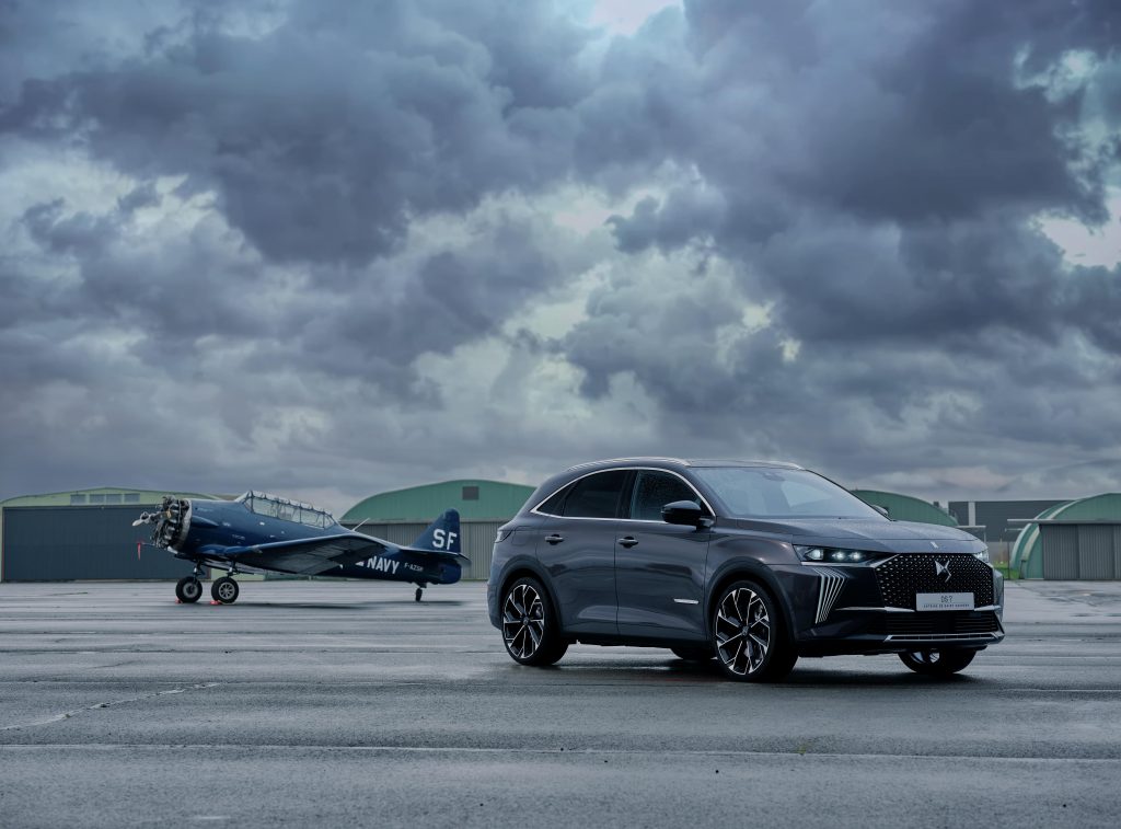 découvrez la renaissance de la ds 3, une voiture alliant design élégant, performance moderne et innovation signée ds automobiles.