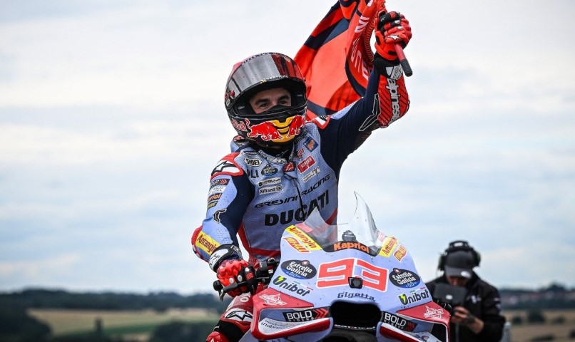 découvrez pourquoi ducati est impressionnée par le rythme exceptionnel de márquez, une révélation qui marque la compétition moto.