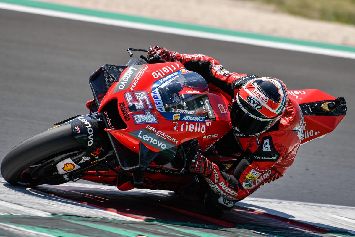 ducati dévoile la motogp 2027 lors de l'événement à misano, présentant ses innovations et ambitions pour la prochaine saison de course.