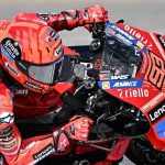 découvrez les premiers tours de la ducati 850cc et laissez-vous séduire par une impression positive alliant puissance et performance.