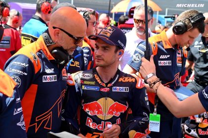 Les wild-cards qui ont laissé une empreinte indélébile en MotoGP découvrez les wild-cards marquants en motogp, ces pilotes invités qui font sensation lors des courses et apportent une touche d'imprévu au championnat.