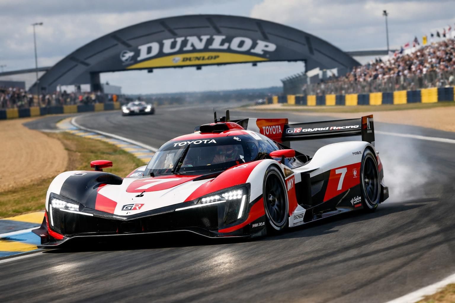 Heures du Mans 2026 : Après 4 ans d'attente, Toyota triomphe à nouveau – revivez le classement intégral de cette édition palpitante ! découvrez le triomphe éclatant de toyota aux heures du mans 2026 après 4 ans d'attente. revivez le classement complet et les moments forts de cette édition exceptionnelle et palpitante !