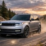 Premiers ressentis à bord du nouveau Range Rover électrique : l'imposant SUV de 2,8 tonnes en action découvrez les premiers ressentis à bord du nouveau range rover électrique, un imposant suv de 2,8 tonnes alliant puissance et luxe pour une expérience de conduite unique.