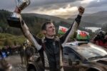 elfyn evans célèbre au pays de galles son sacre mondial en wrc, une consécration historique pour le pilote gallois et ses supporters.