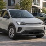 la volkswagen id. cross arrive dans une version plus abordable. découvrez les équipements et prestations sacrifiés pour réduire son prix.