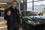 lewis hamilton surprend avec une confession inattendue : il n’avait jamais démarré sa voiture. découvrez le contexte de cette révélation.