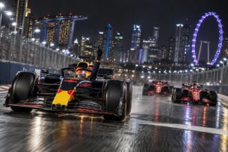 Qualifications du GP de Singapour 2026 : Verstappen décroche sa 50e pole position devant les Ferrari revivez les qualifications du gp de singapour 2026 : max verstappen signe sa 50e pole position, devant les ferrari sur le circuit de marina bay.